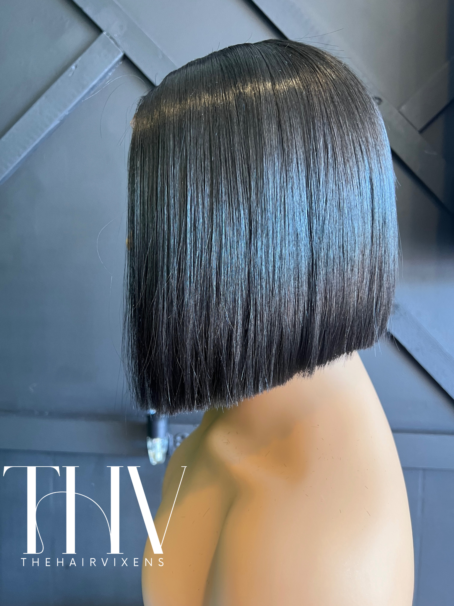 Classic Black Bob Wig