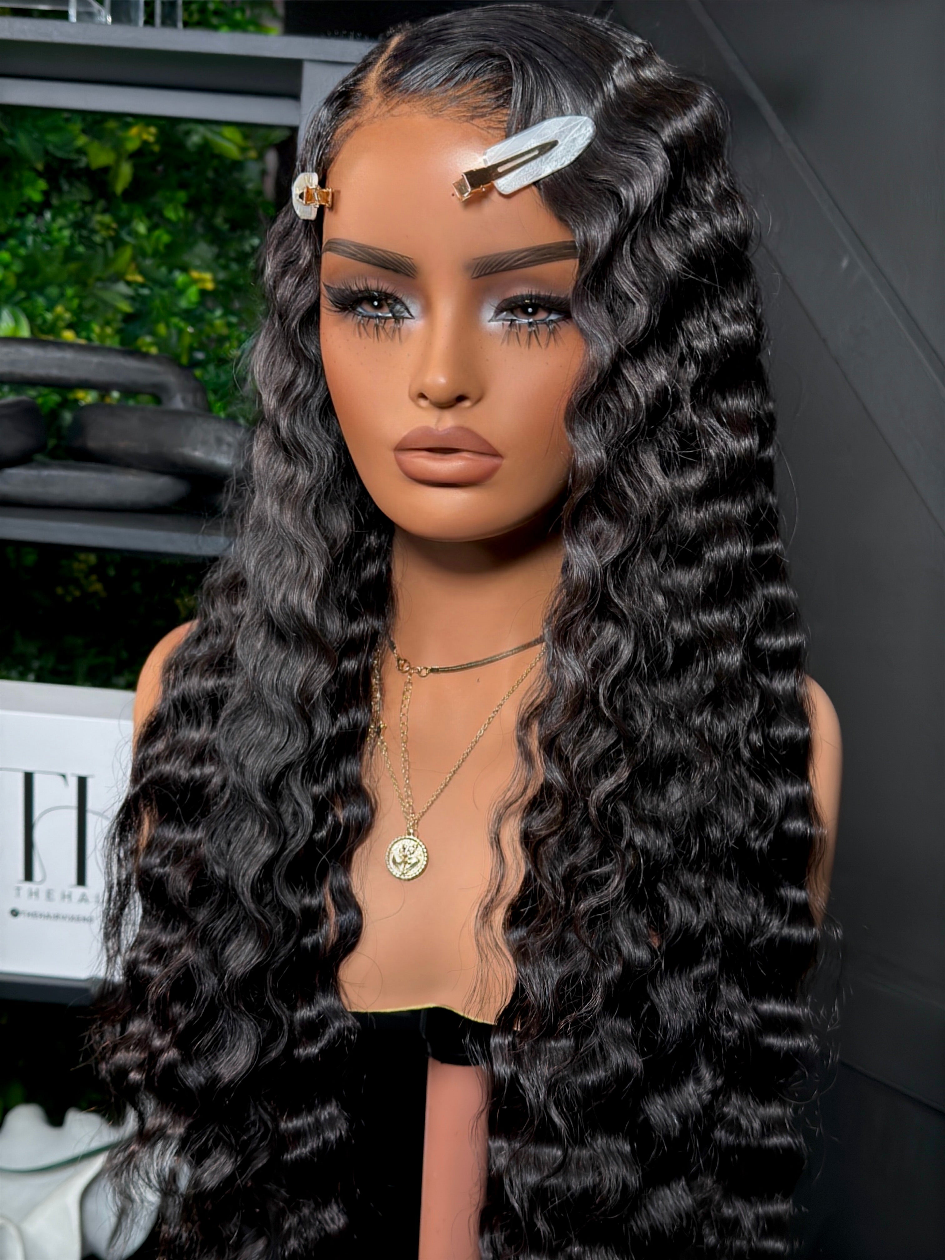 The Vixen Crimp -24” 5x5 HD Lace Closure Wig (Pre-Plucked | Bleached Knots)