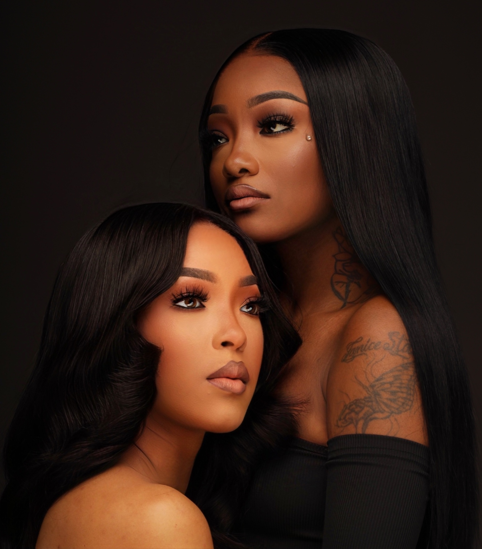 Vixen client wearing a custom glueless wig
